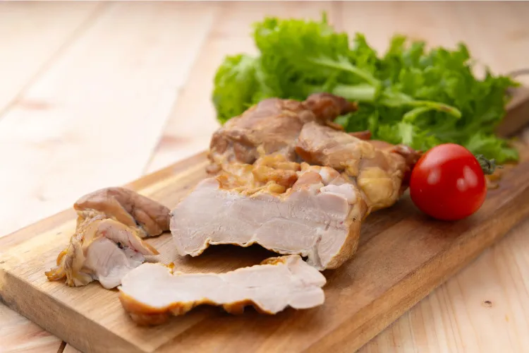 燻どり（ムネ）　盛り付け例